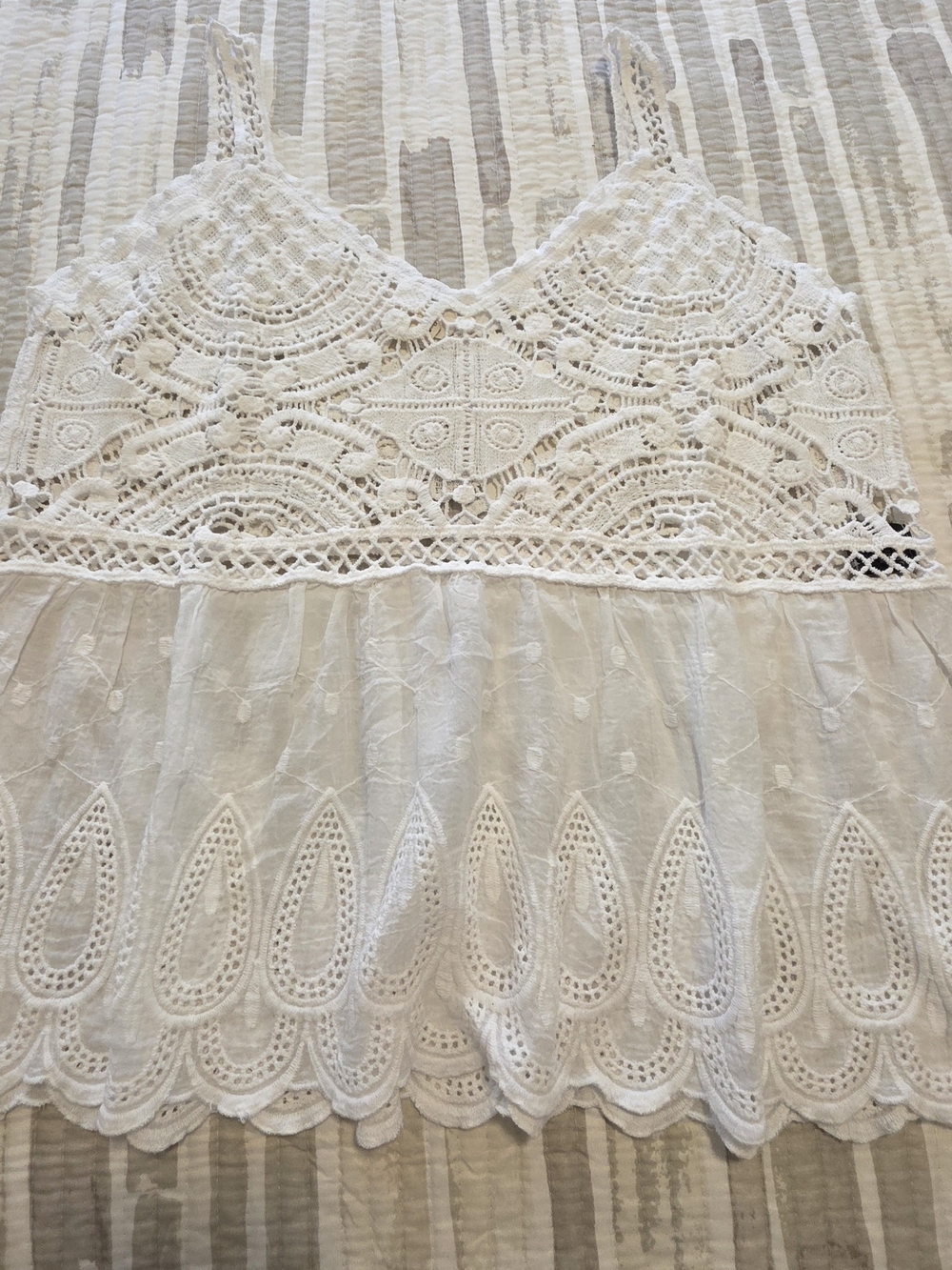 POL White Crochet Lace Camisole